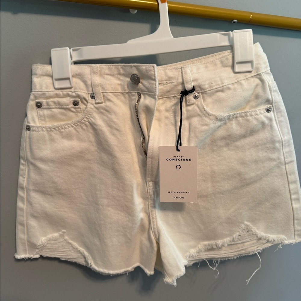 White Glassons jeans shorts size 8